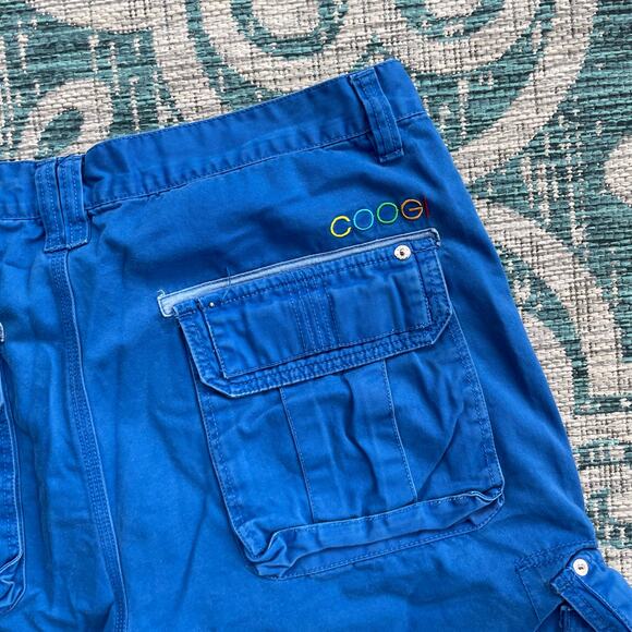 Vintage Y2K Coogi Men's Blue Cargo Shorts with Kangaroo Logo - Size W40‎ - Picture 5 of 5
